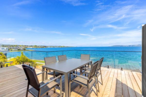 Stunning Lake Views Spa Pool